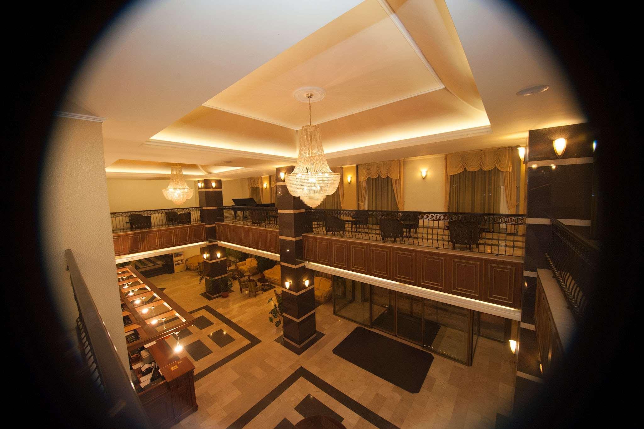 Hotel Central Ploieşti Extérieur photo