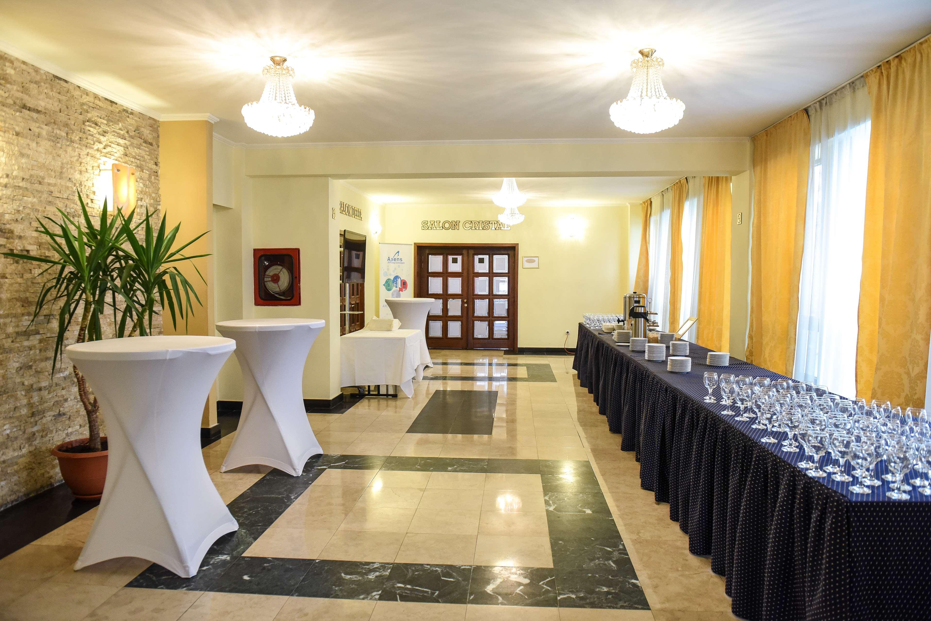 Hotel Central Ploieşti Extérieur photo