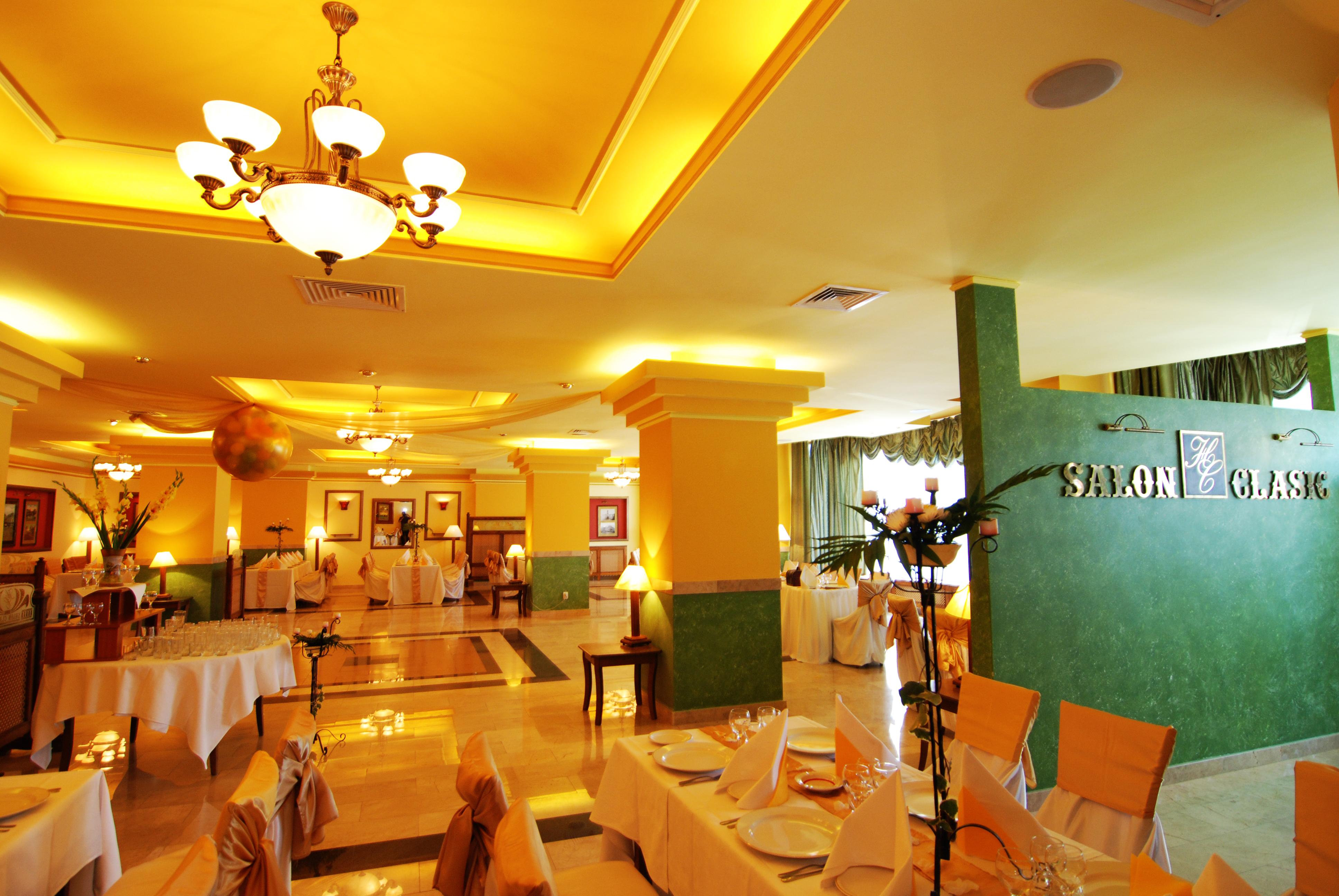 Hotel Central Ploieşti Extérieur photo