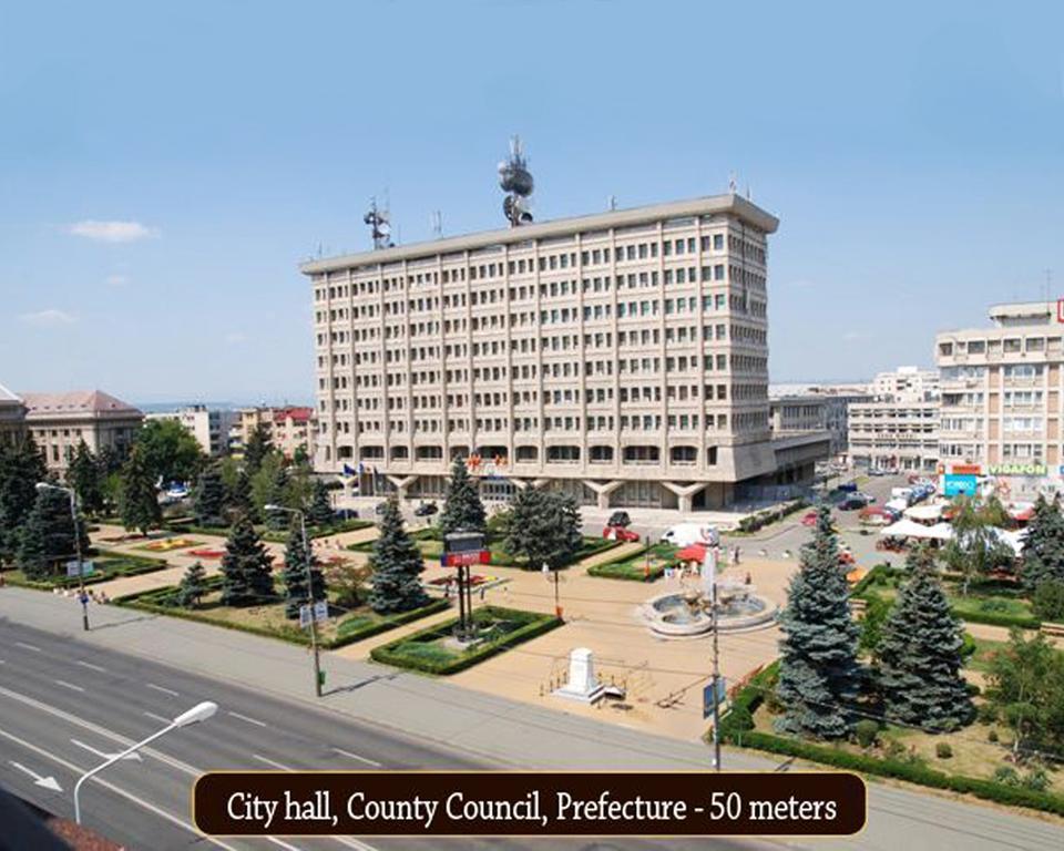 Hotel Central Ploieşti Extérieur photo